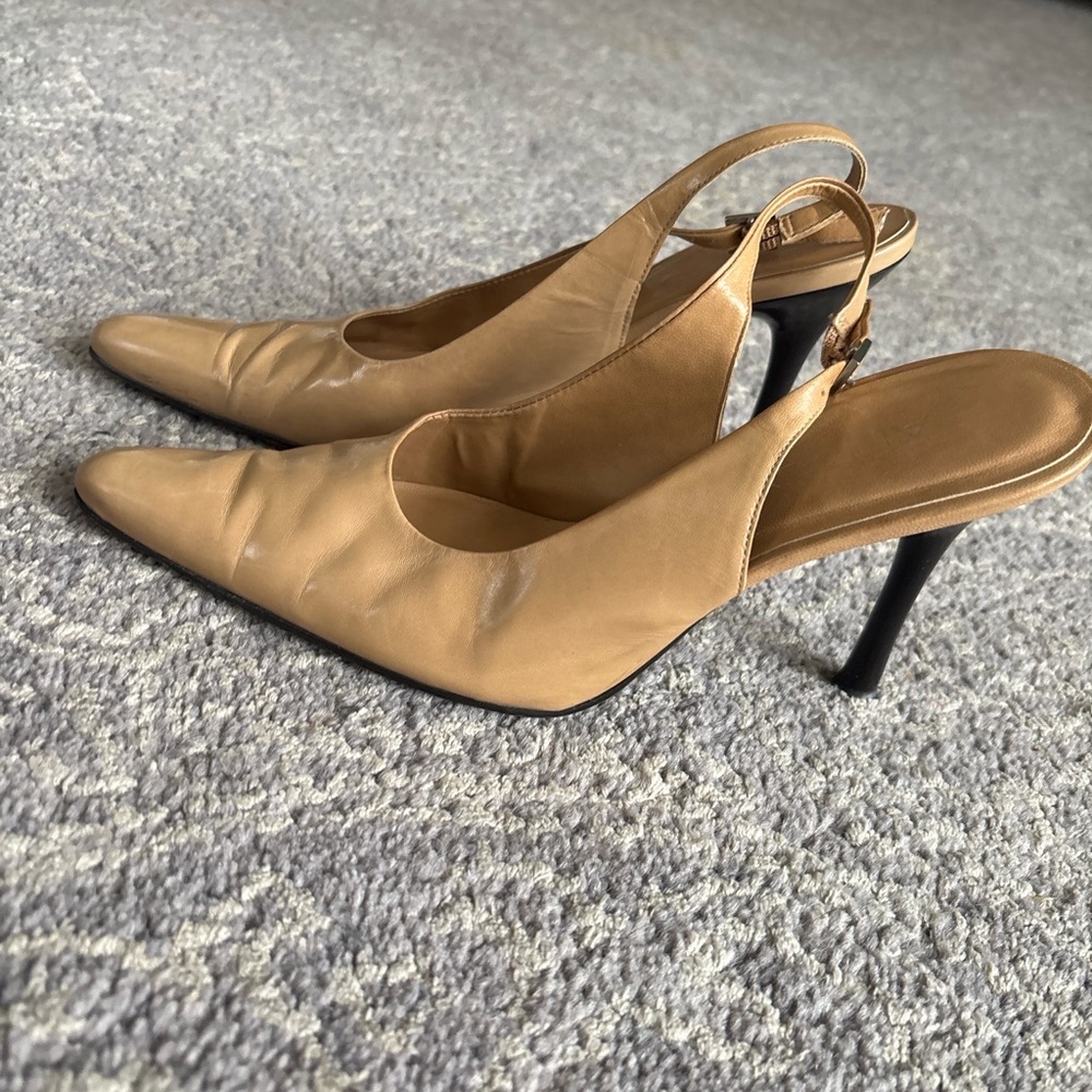 Elegant High Pointy Tan Slingback Heels in 39 - Picture 6 of 6